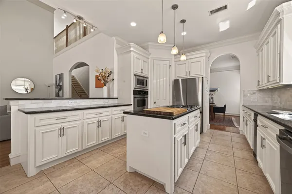 $1,749,000 | 4019 Whitman Street, Houston, TX 77027