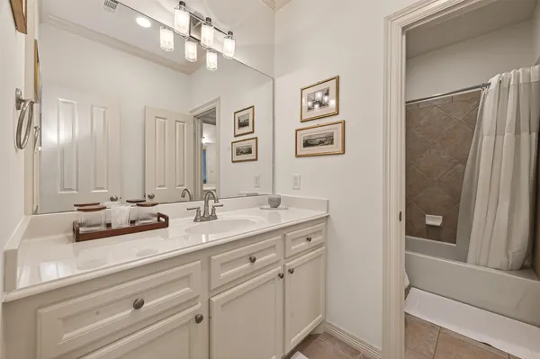 $1,749,000 | 4019 Whitman Street, Houston, TX 77027
