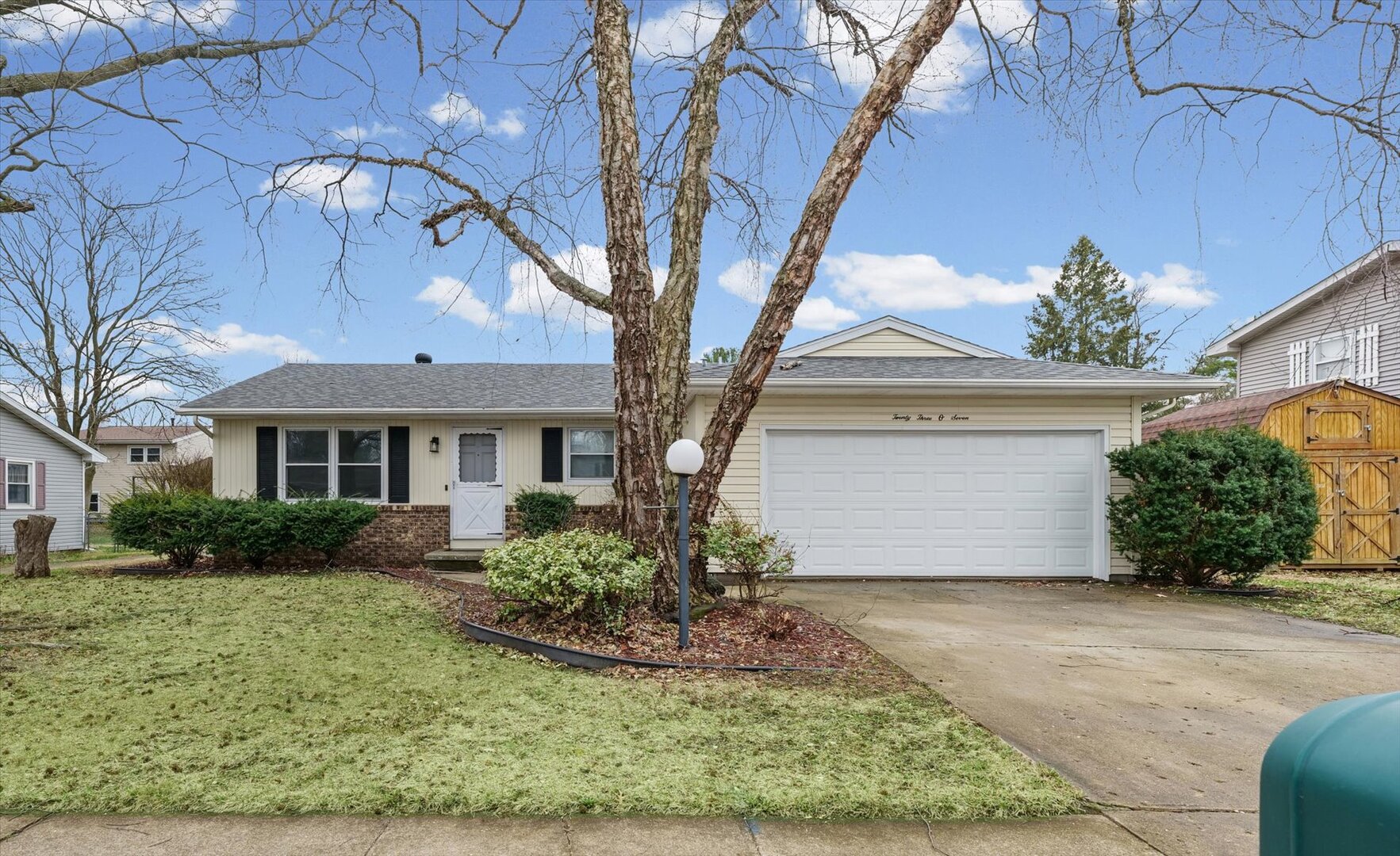 2307 Branch Road Champaign, IL 61821 - Photo 2 of 33 Gallery Image 2