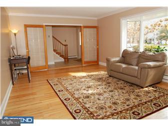 1021 Longspur Road Audubon, PA 19403 - Photo 3 of 8 Living Room