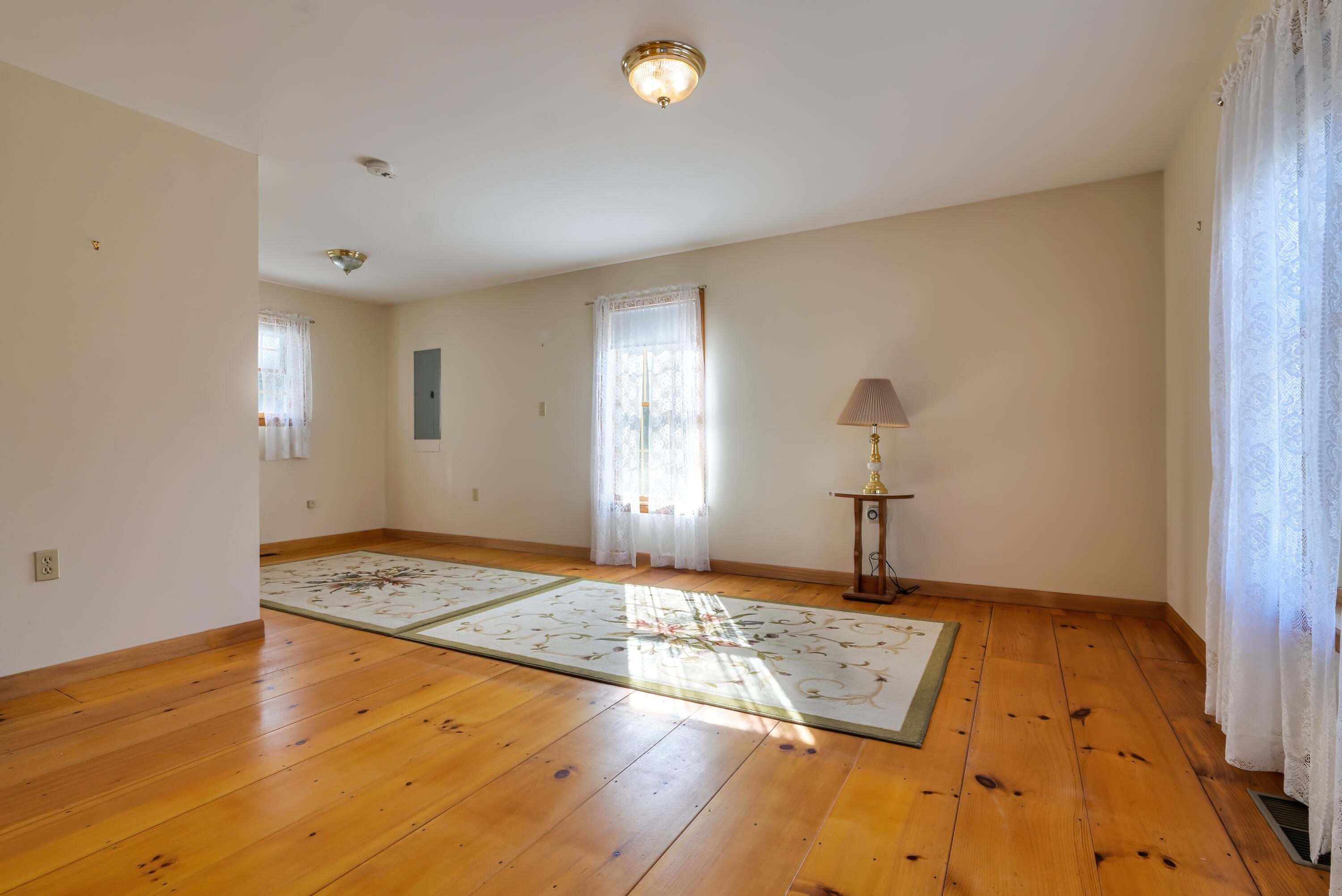 31 Newbury Neck Road Surry, ME 04684 - Photo 8 of 27 Living Room