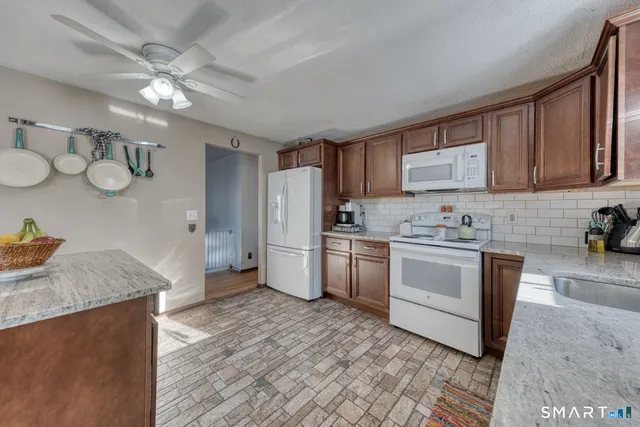 $389,900 | 100 Spice Hill Drive, Meriden, CT 06451