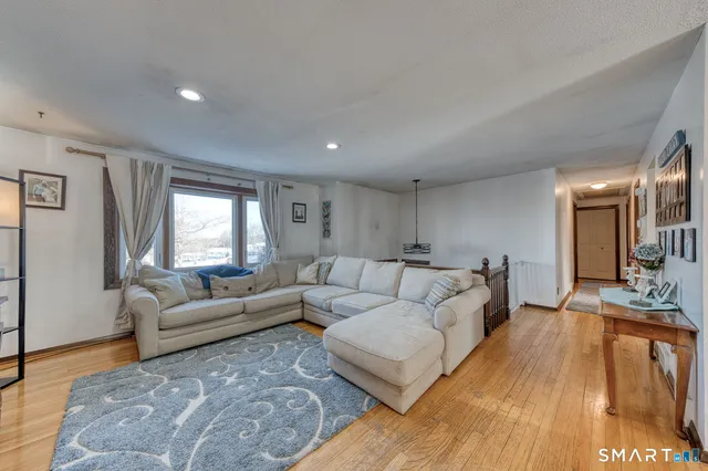 $389,900 | 100 Spice Hill Drive, Meriden, CT 06451