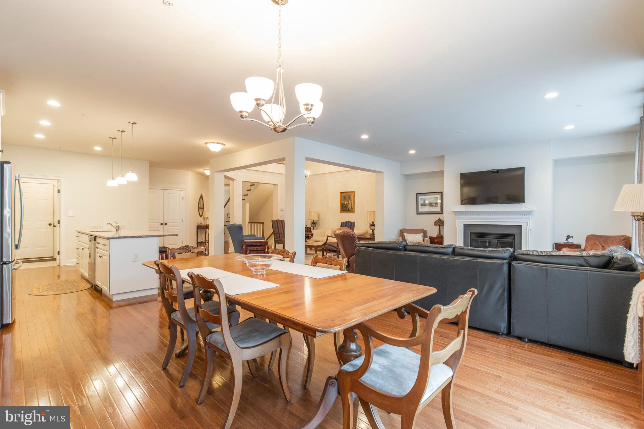 419 Ravenscliff Drive Springfield, PA 19064 - Photo 7 of 33