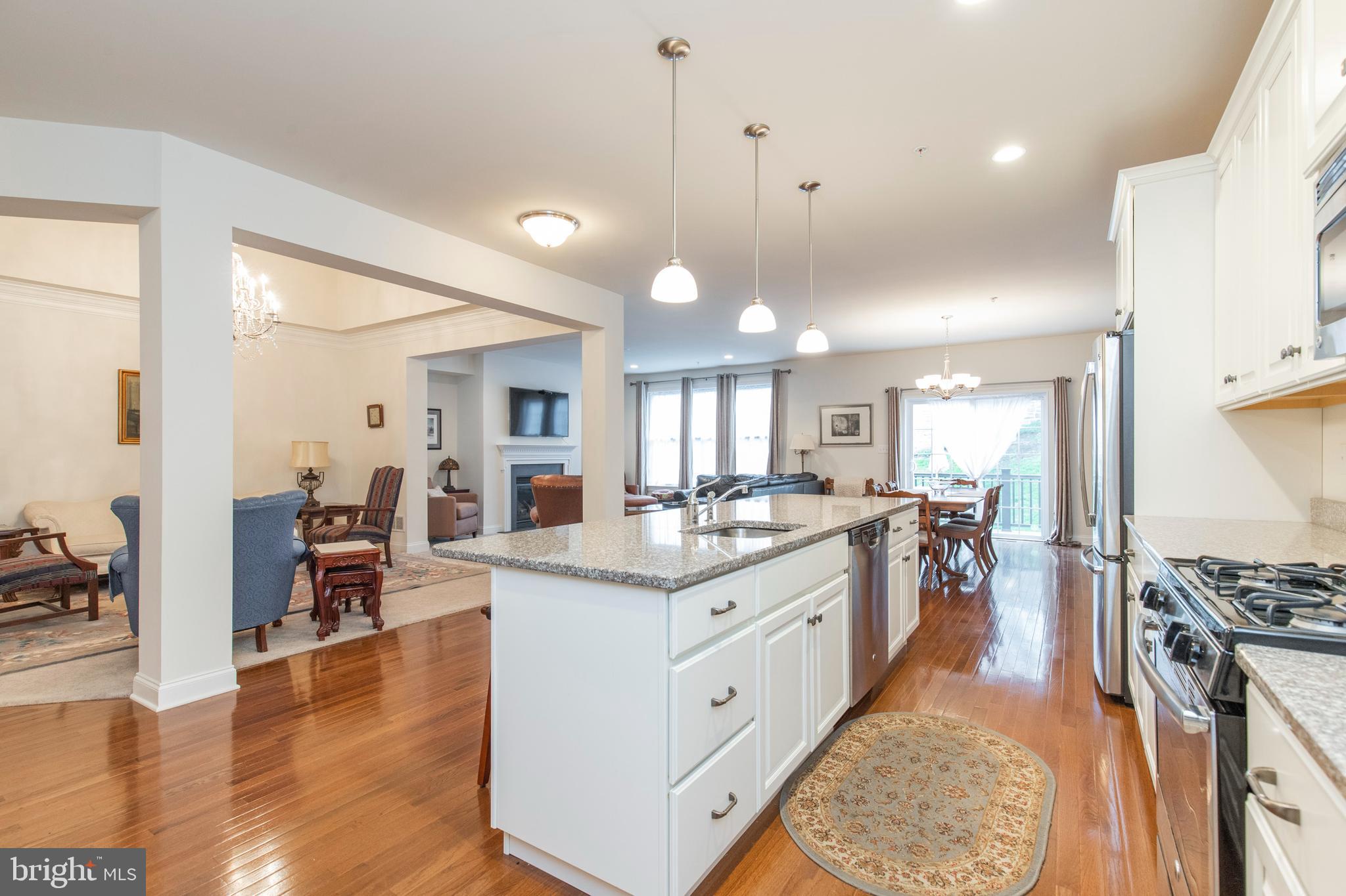 419 Ravenscliff Drive Springfield, PA 19064 - Photo 8 of 33