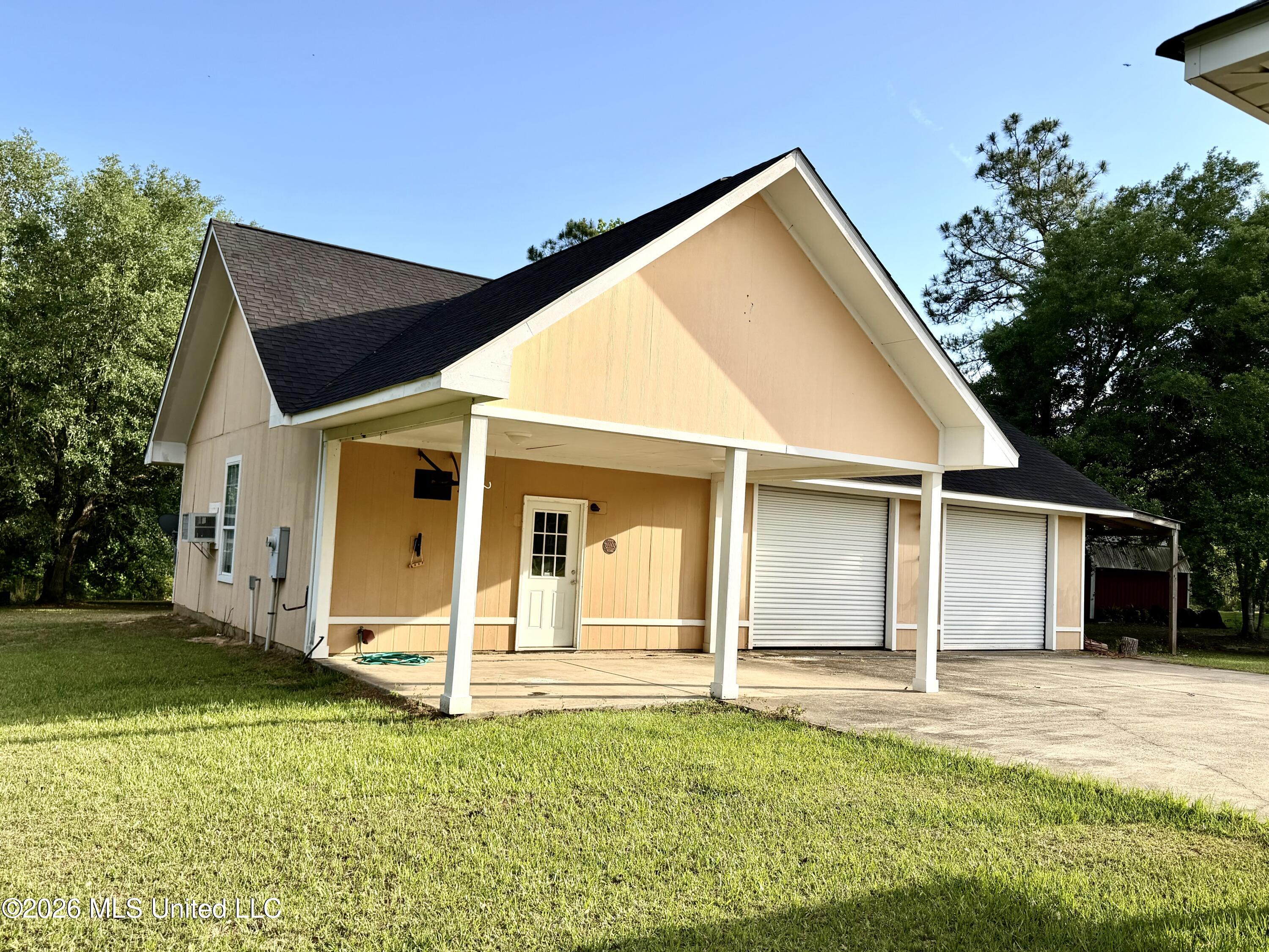 6902 Tanner Williams Road Lucedale, MS 39452 - Photo 5 of 53 IMG_4351