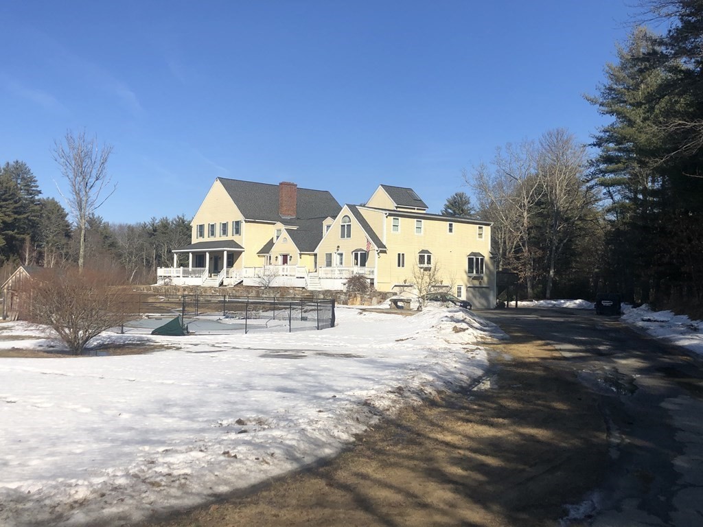 63 South Spencer Road Spencer, MA 01562 - Photo 2 of 39 Gallery Image 2