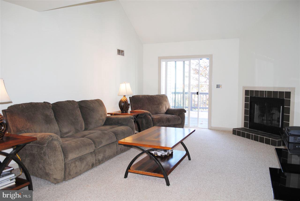 50 Greenleaf Road York, PA 17406 - Photo 2 of 13 Gallery Image 2