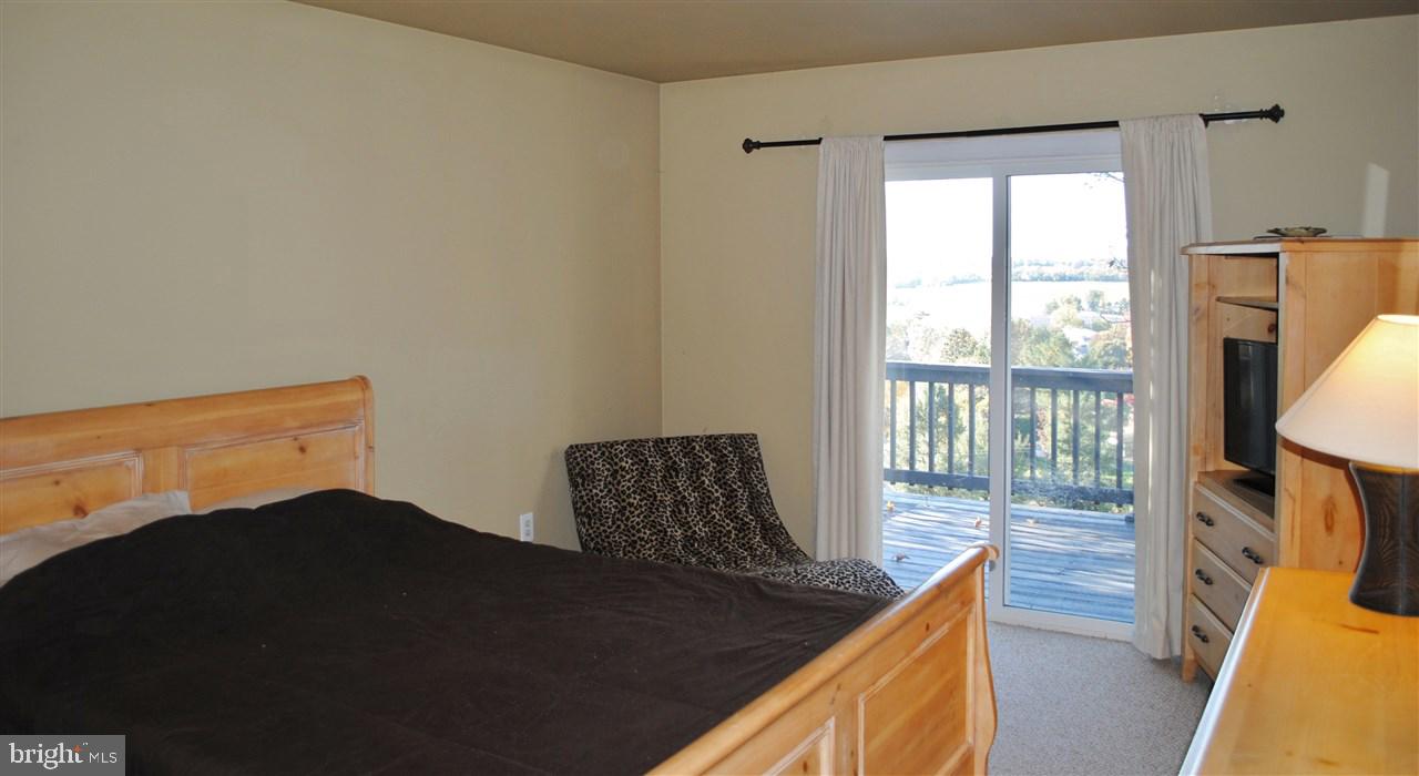 50 Greenleaf Road York, PA 17406 - Photo 8 of 13 Gallery Image 8
