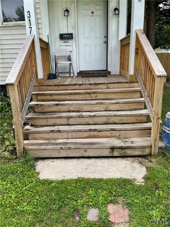 317 Kellogg Street Syracuse, NY 13204 - Photo 4 of 13