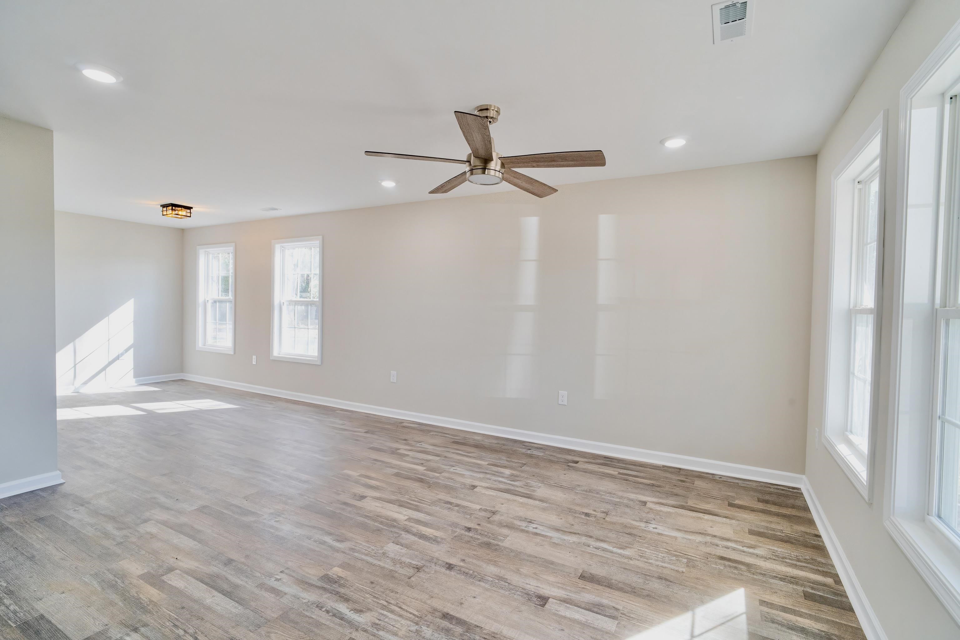 3006 Folly Grove Road Hemingway, SC 29554 - Photo 5 of 36 Gallery Image 5
