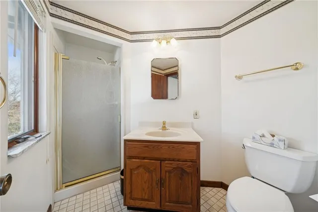 $320,000 | 806 Golfview Drive, McKeesport, PA 15135