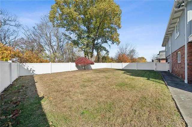 $320,000 | 806 Golfview Drive, McKeesport, PA 15135