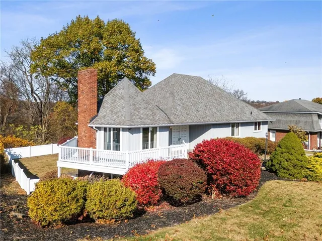 $320,000 | 806 Golfview Drive, McKeesport, PA 15135