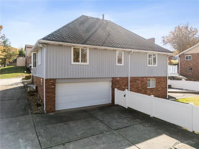 $320,000 | 806 Golfview Drive, McKeesport, PA 15135