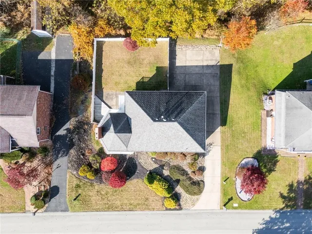 $320,000 | 806 Golfview Drive, McKeesport, PA 15135