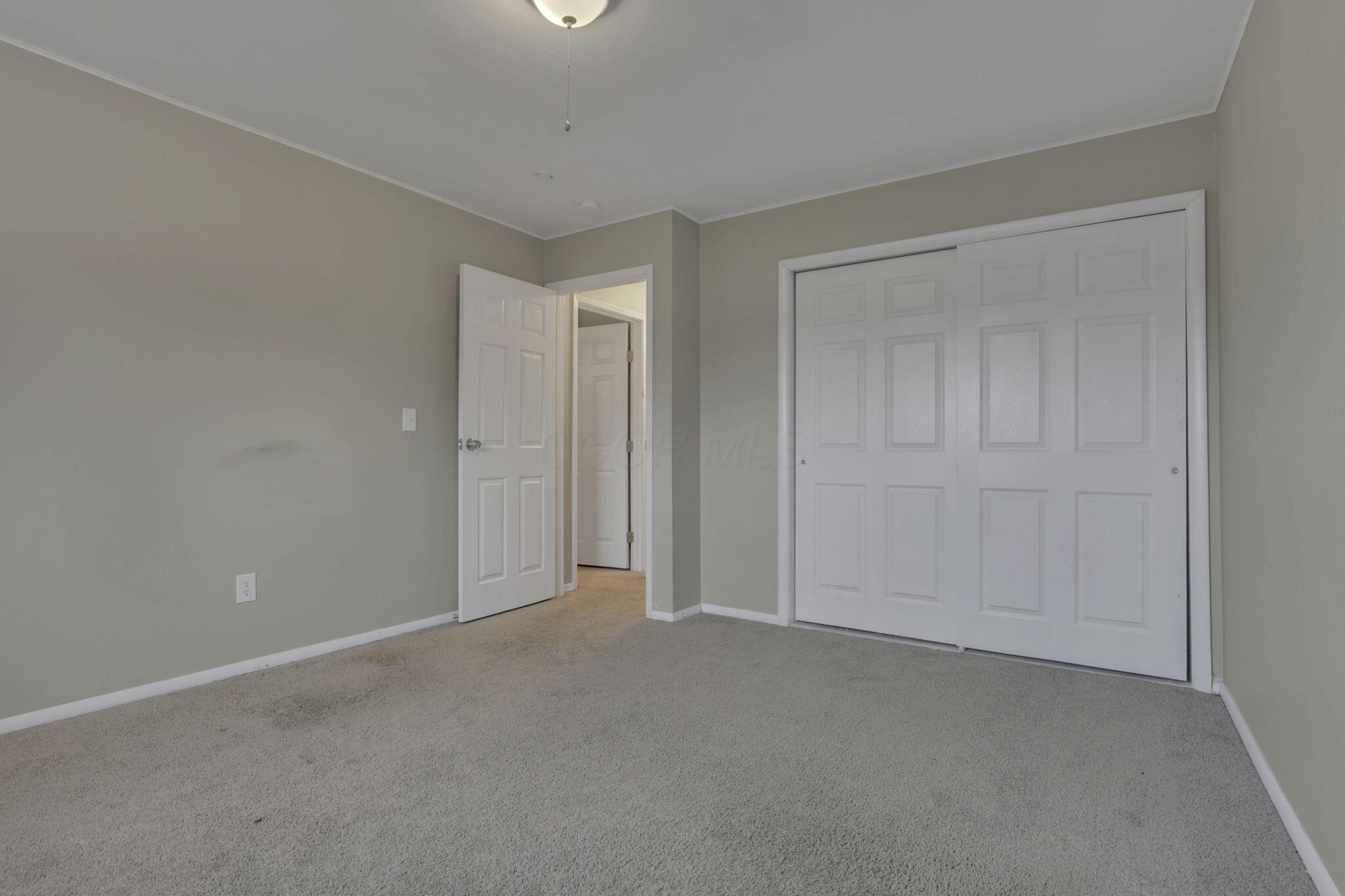 5414 Paladim Road Columbus, OH 43232 - Photo 24 of 51 24-web-or-mls-0N4A5115