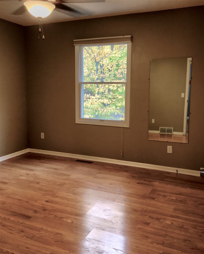 1971 Lardie Road Traverse City, MI 49696 - Photo 11 of 40 1881116-10.JPG