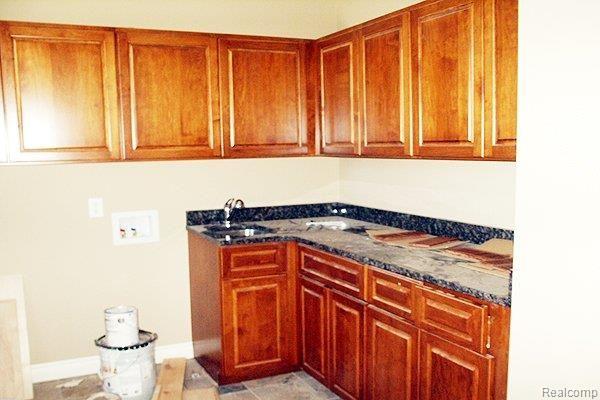 708 Quarter Street Rochester, MI 48307 - Photo 8 of 25 Kitchen photo # 4