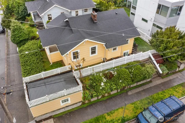 $898,000 | 7117 12th Avenue Northeast, Seattle, WA 98115