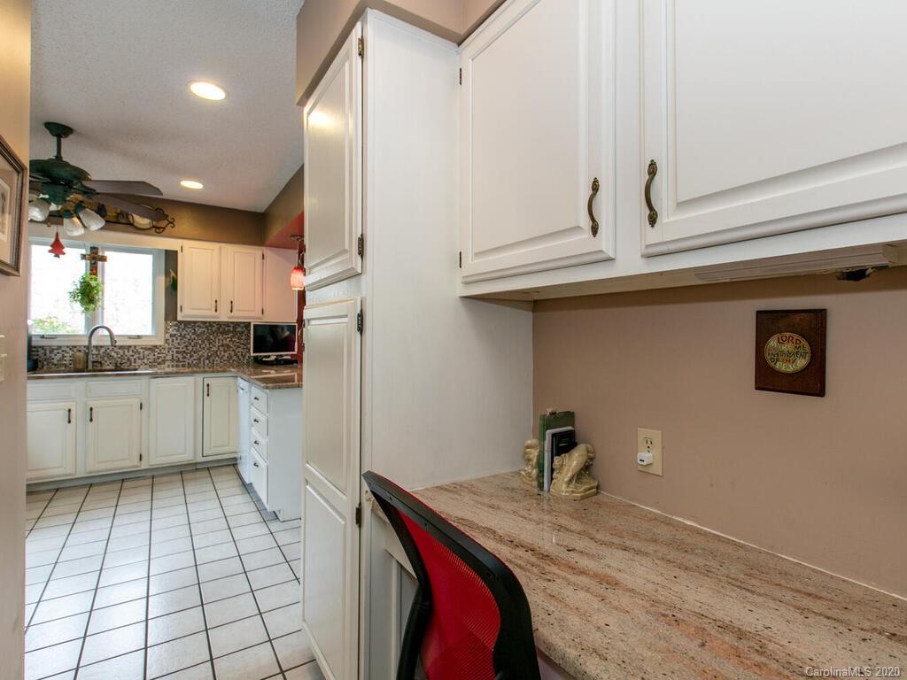 160 Sunny Ridge Road Laurel Park, NC 28739 - Photo 15 of 40