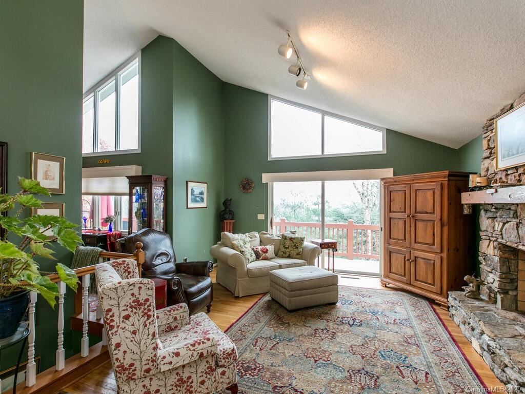 160 Sunny Ridge Road Laurel Park, NC 28739 - Photo 5 of 40
