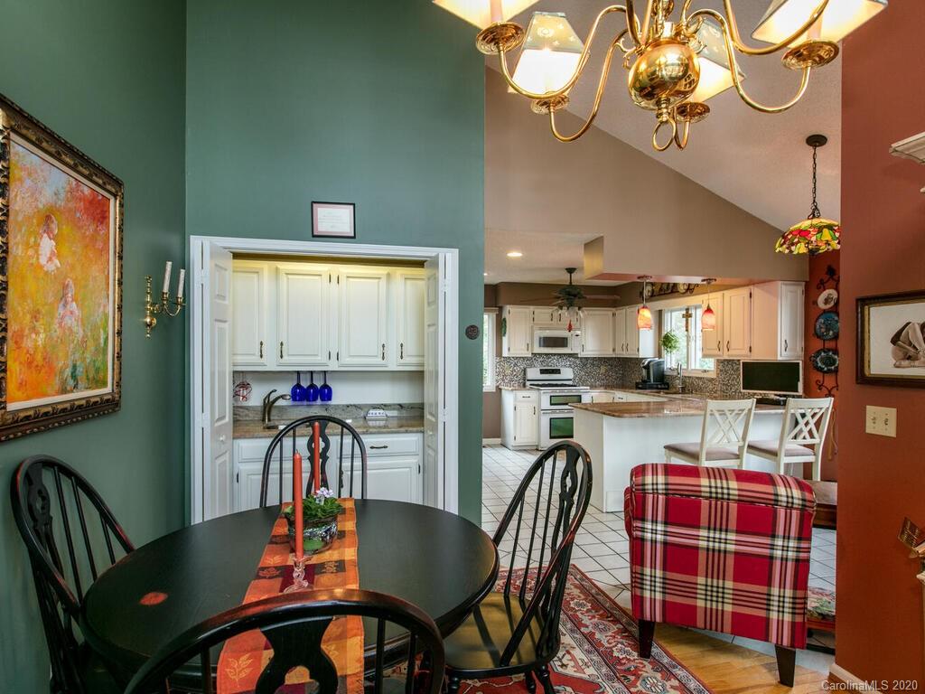 160 Sunny Ridge Road Laurel Park, NC 28739 - Photo 9 of 40