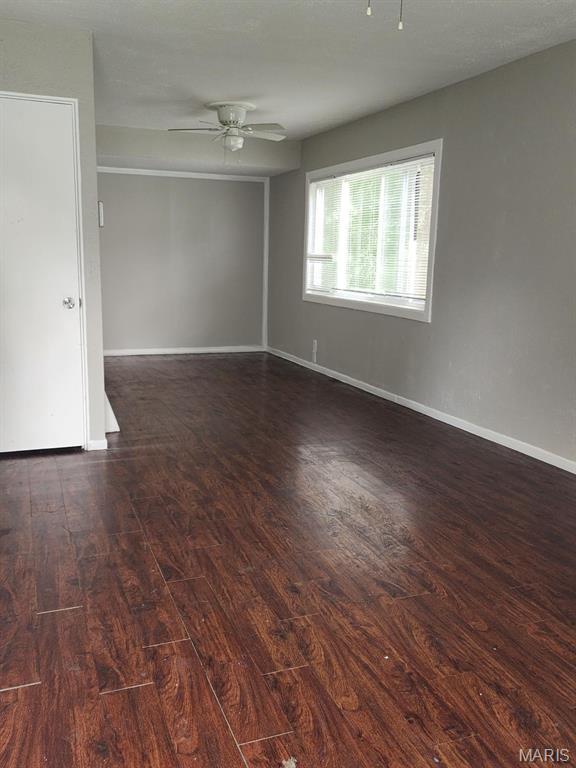 245 Grampian Road St. Louis, MO 63137 - Photo 3 of 9 Gallery Image 3