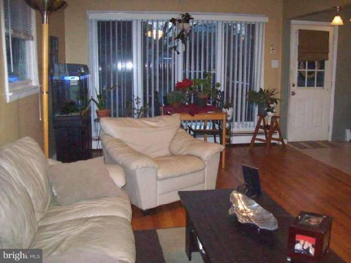 805 Crystle Road Aston, PA 19014 - Photo 7 of 14