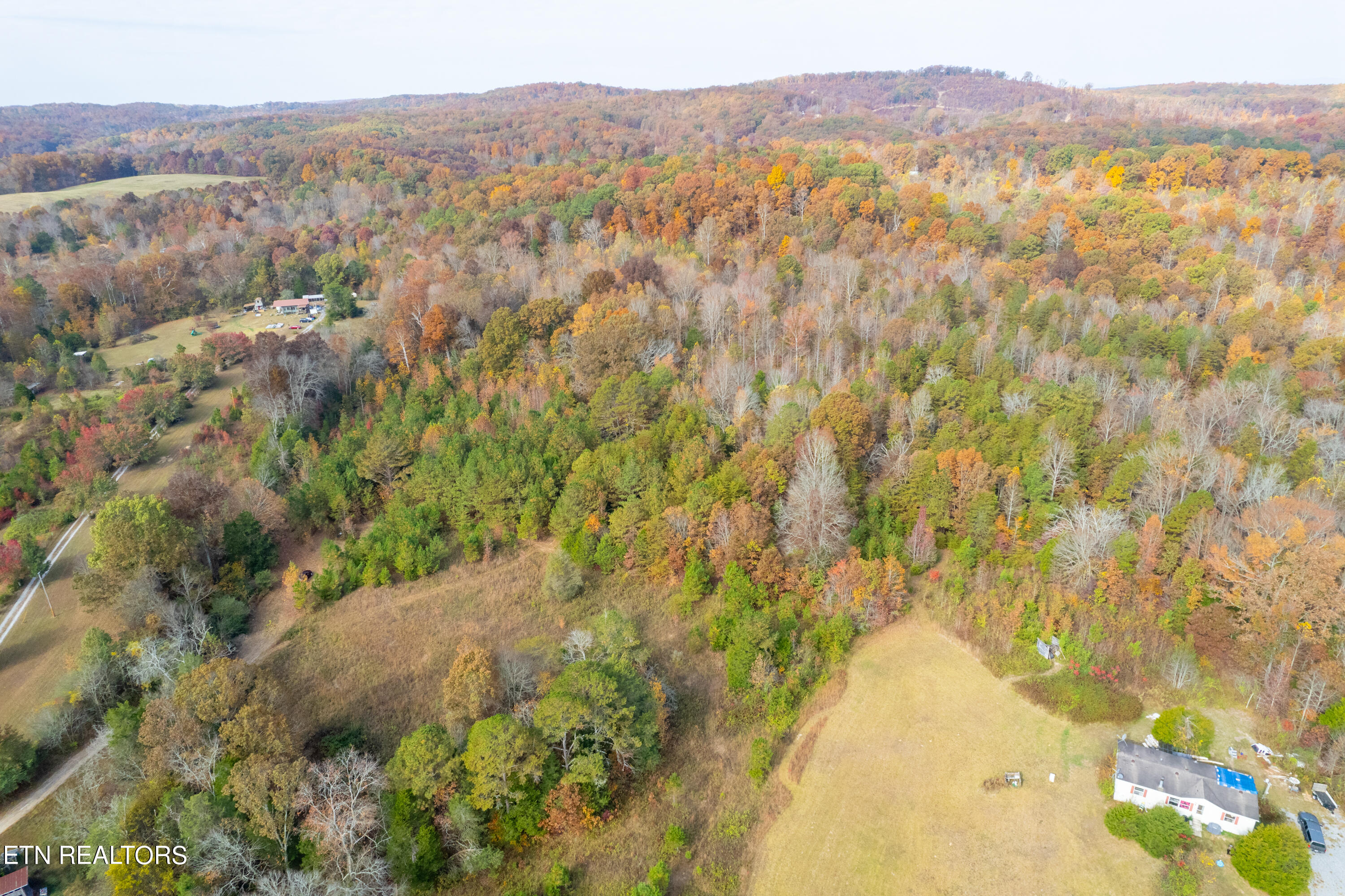 338 Paint Rock Valley Road Philadelphia, TN 37846 - Photo 10 of 37 338 Paint Rock Valley Rd-6