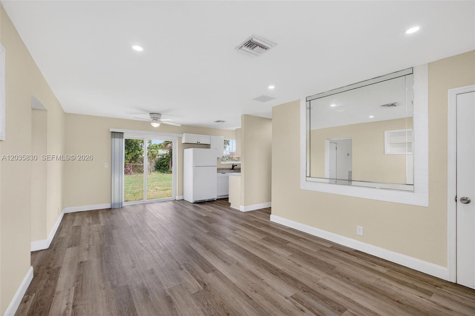 560 West 34th Street Riviera Beach, FL 33404 - Photo 5 of 54