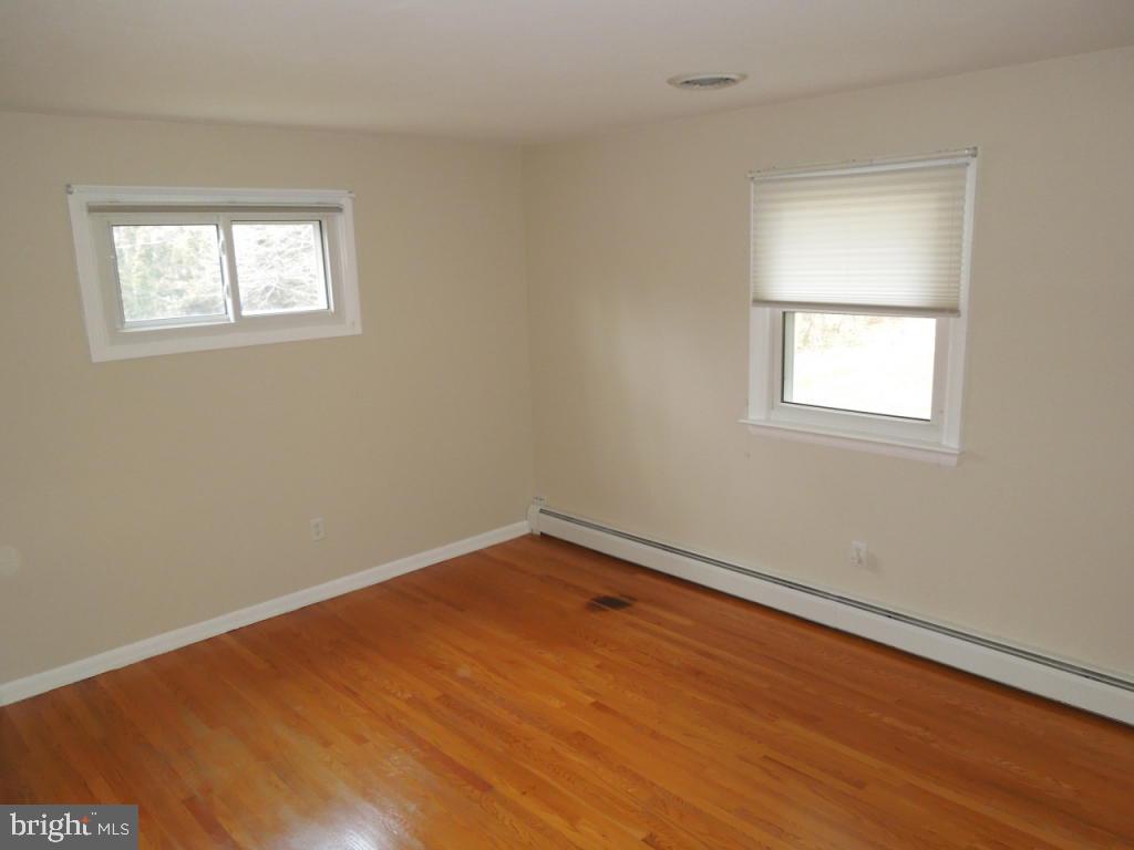 1677 Valley Forge Road Lancaster, PA 17603 - Photo 7 of 14 Gallery Image 7