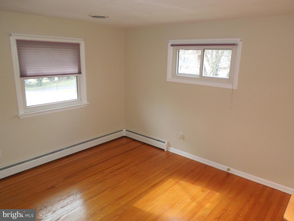 1677 Valley Forge Road Lancaster, PA 17603 - Photo 8 of 14 Gallery Image 8