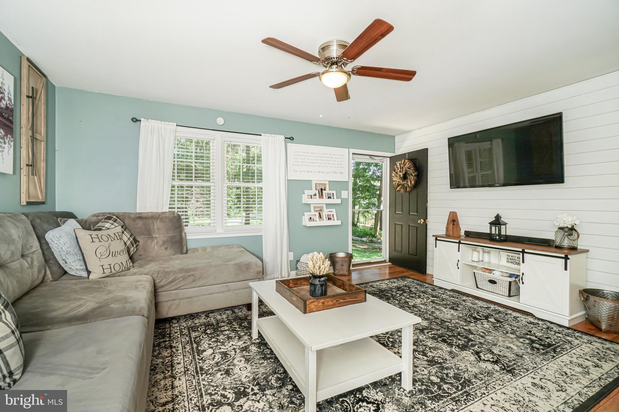 1058 Nottingham Road Elkton, MD 21921 - Photo 14 of 29 Living Room