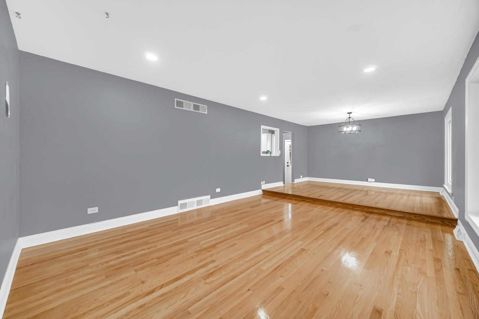 533 Herman Street Crete, IL 60417 - Photo 4 of 27