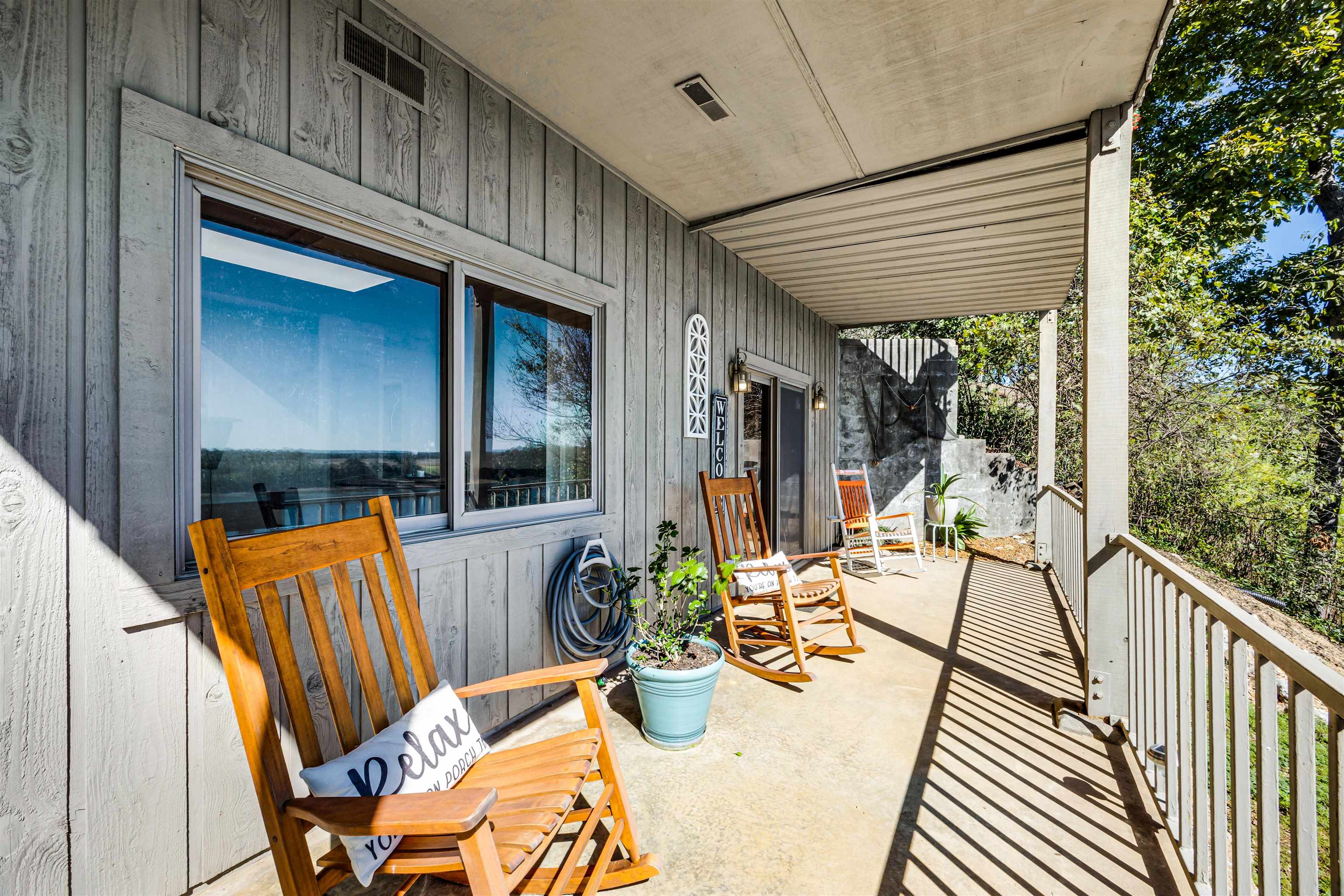 1515 Riverside Lane Adamsville, TN 38310 - Photo 29 of 34 View of porch