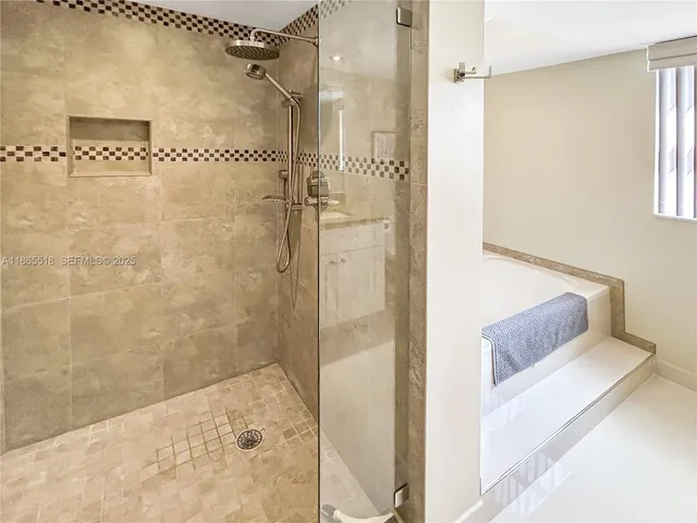 $2,800 | 7300 Radice Court, Unit 707, Lauderhill, FL 33319