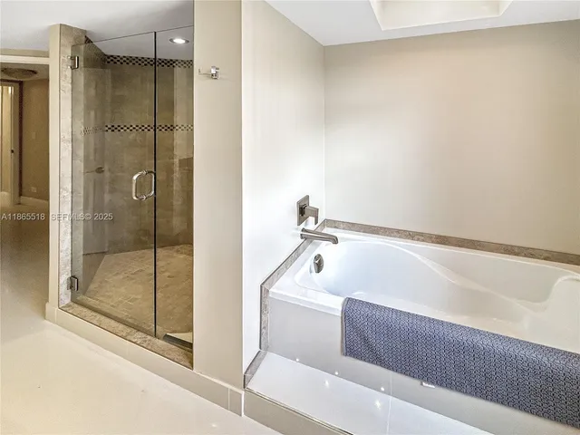 $2,800 | 7300 Radice Court, Unit 707, Lauderhill, FL 33319