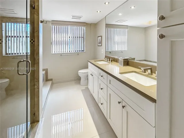 $2,800 | 7300 Radice Court, Unit 707, Lauderhill, FL 33319