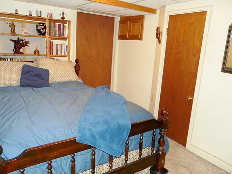 1515 Van Buskirk Road Anderson, IN 46011 - Photo 13 of 24 Gallery Image 13