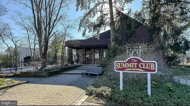 $1,890 | 306 Summit House, Unit 306, West Chester, PA 19382