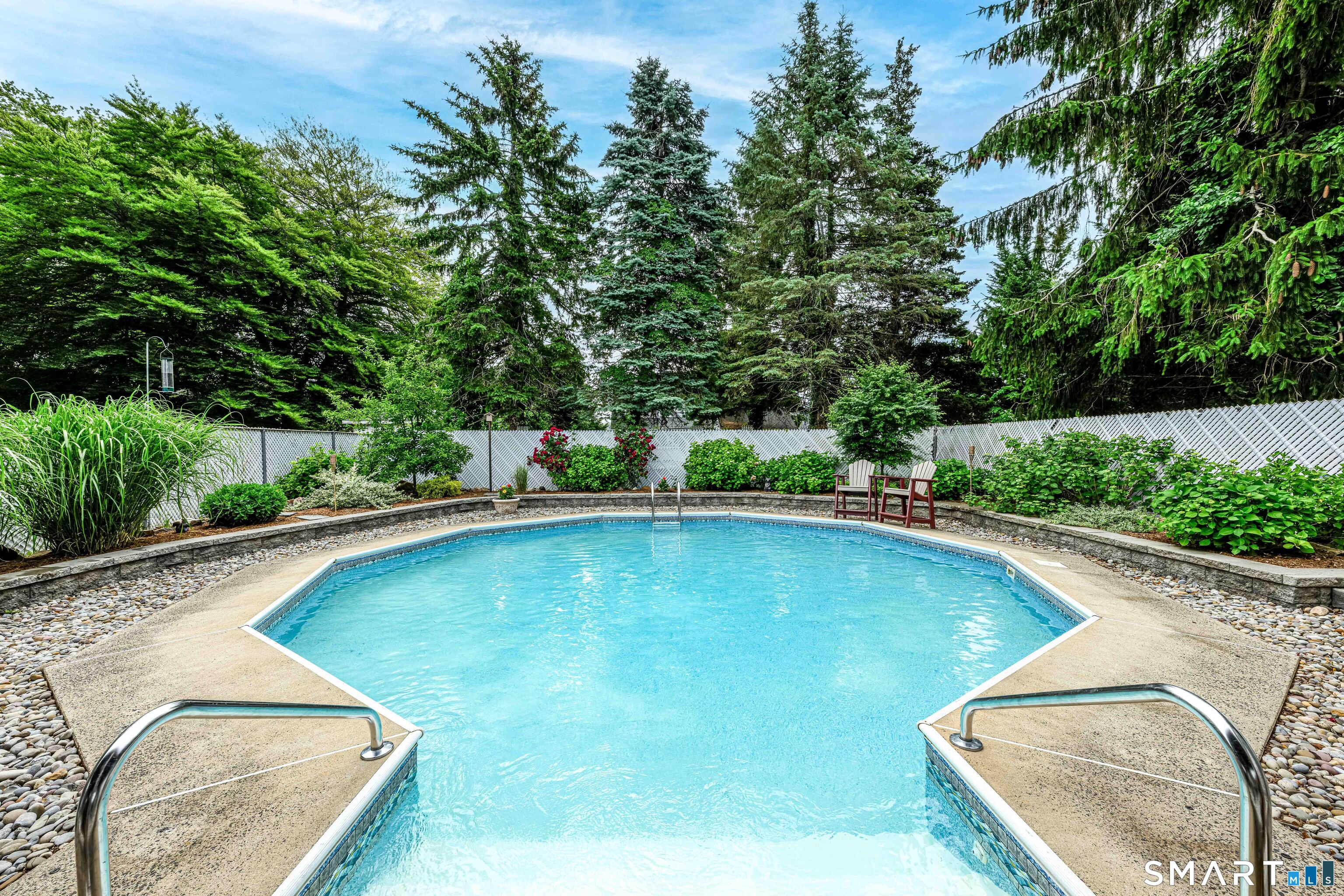 77 Prospect Road East Haven, CT 06512 - Photo 31 of 31 Heated and private with fence.