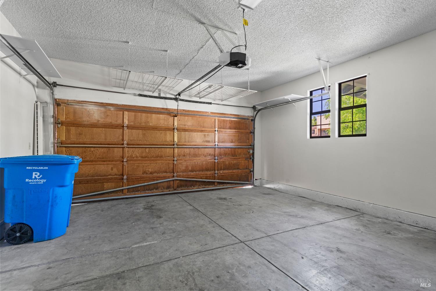 2306 Maher Drive Santa Rosa, CA 95405 - Photo 27 of 28 a view of a garage