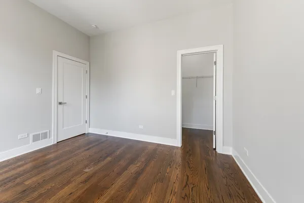 $2,850 | 1472 West Summerdale Avenue, Unit 2RE, Chicago, IL 60640