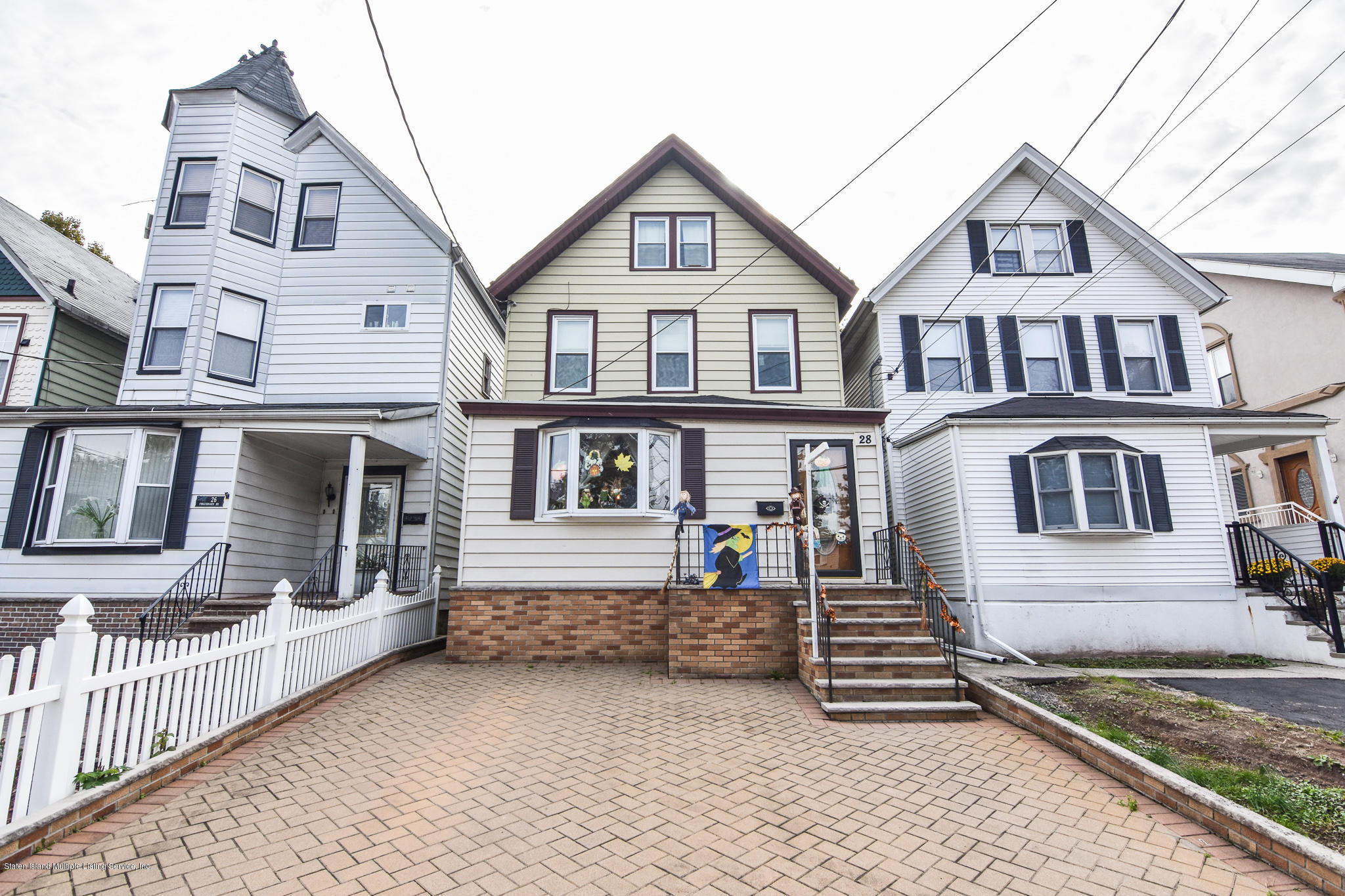 28 Fingerboard Road Staten Island, NY 10305 - Photo 1 of 25 Front