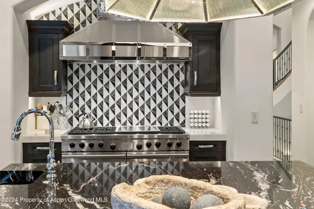 a view of an outdoor space and a yard