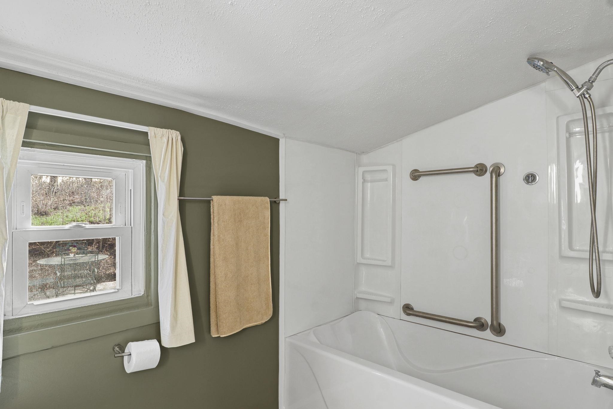 821 Gary Street Madison, WI 53716 - Photo 29 of 37