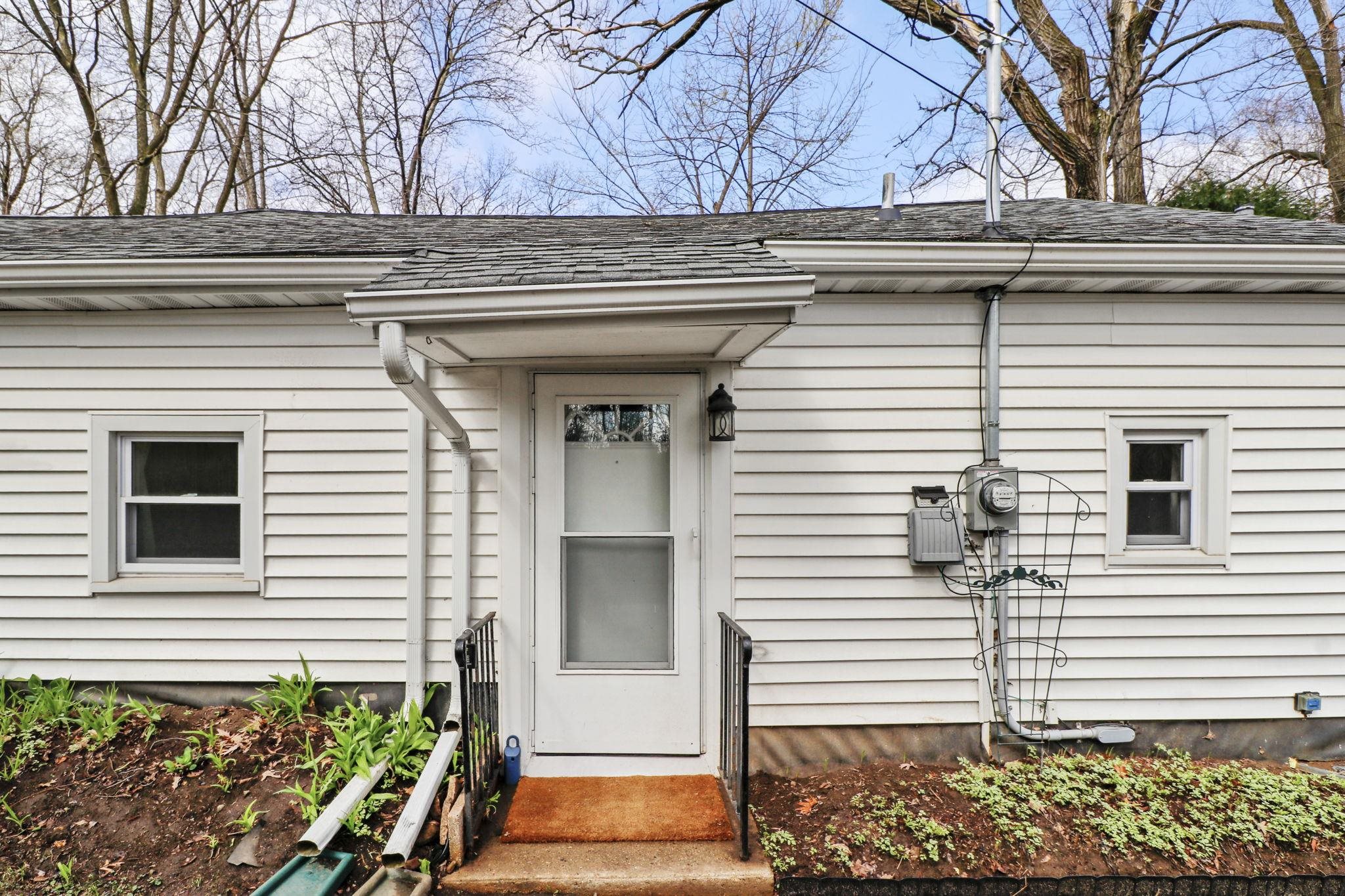 821 Gary Street Madison, WI 53716 - Photo 7 of 37
