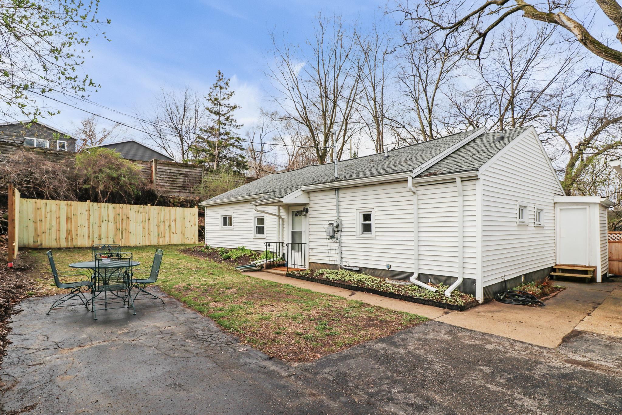 821 Gary Street Madison, WI 53716 - Photo 8 of 37