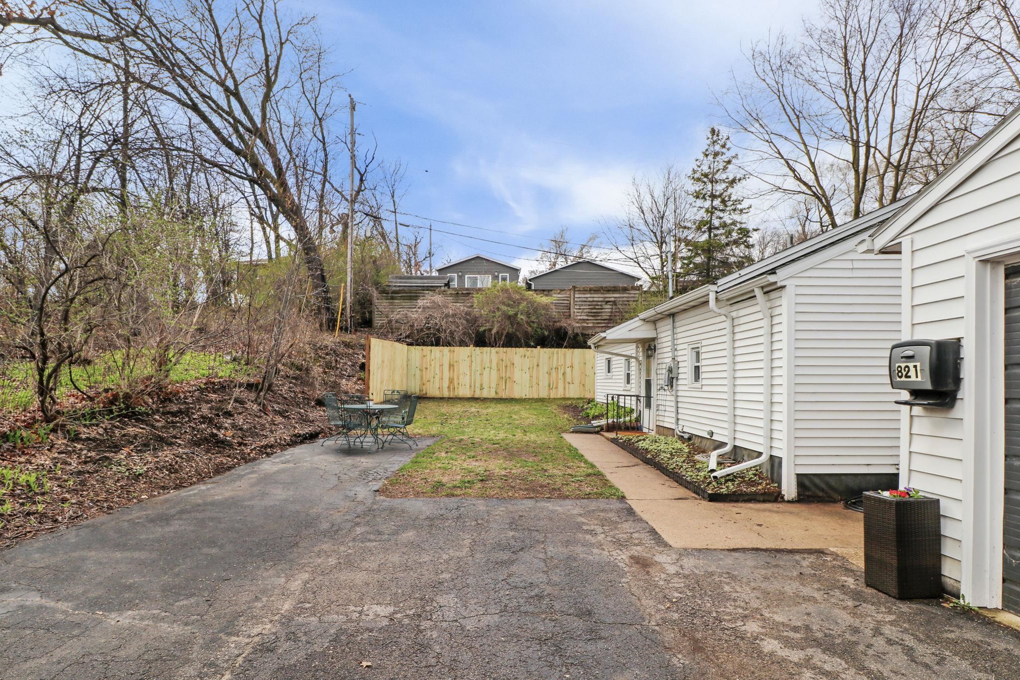 821 Gary Street Madison, WI 53716 - Photo 9 of 37